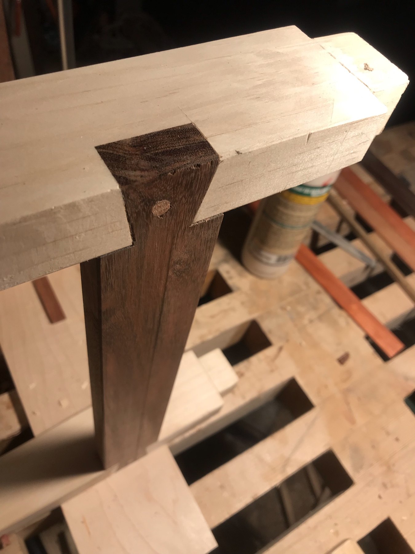 Contrasting wood joint during stool fabrication